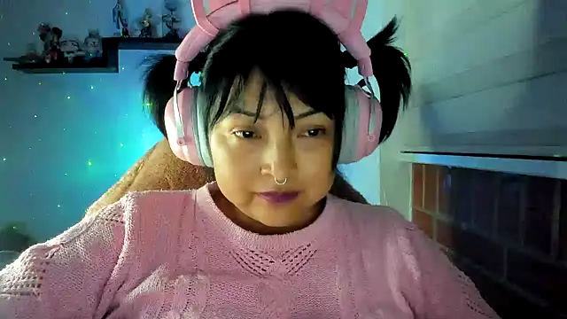 Shaddycute  online show from June 30, 3:17 am