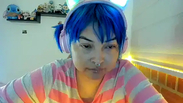 Shaddycute  online show from November 2, 4:56 pm