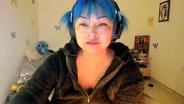 Shaddycute  online show from September 9, 10:25 am