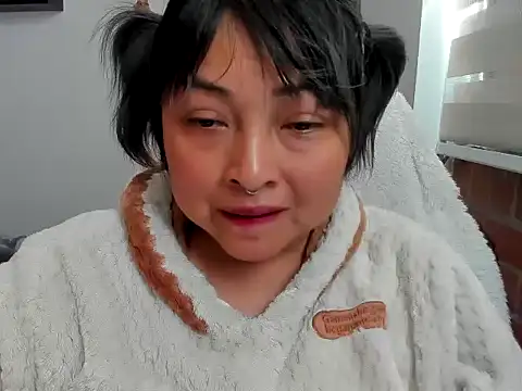 Shaddycute  online show from June 15, 6:07 pm
