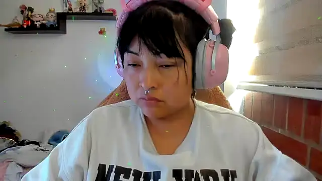 Shaddycute  online show from July 7, 3:26 pm