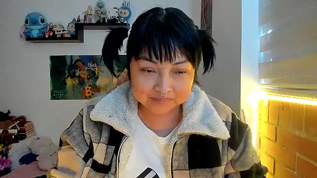 Shaddycute  online show from February 18, 2:57 pm