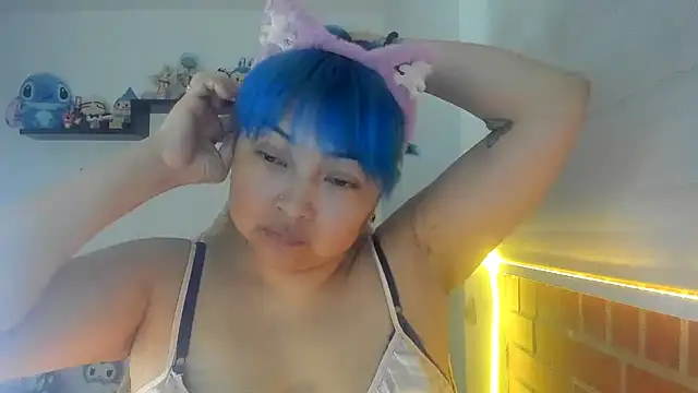 Shaddycute  online show from November 24, 1:38 am