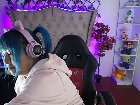 Shaddycute  online show from February 14, 3:43 am