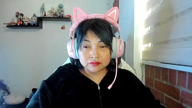 Shaddycute  online show from May 26, 2:48 pm