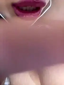 Snapshot of L-LOVE chatting on December 31, 11:49 pm L-LOVE online show from December 31, 11:49 pm