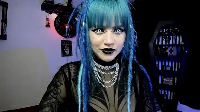 Snapshot of DimmuandDarkness chatting on January 15, 9:34 am DimmuandDarkness online show from January 15, 9:34 am