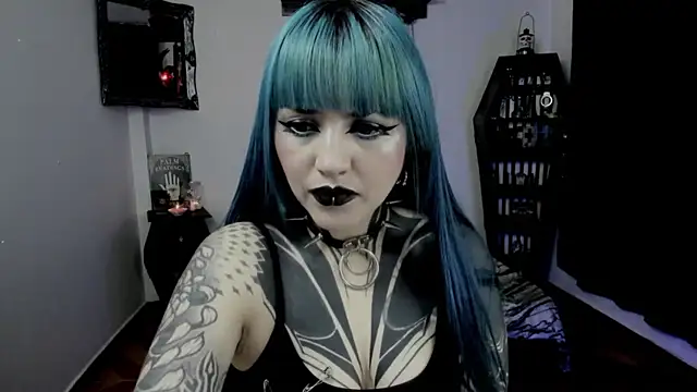 Snapshot of DimmuandDarkness chatting on February 26, 8:03 am DimmuandDarkness online show from February 26, 8:03 am