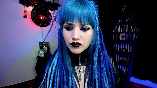 Snapshot of DimmuandDarkness chatting on December 22, 1:22 pm DimmuandDarkness online show from December 22, 1:22 pm