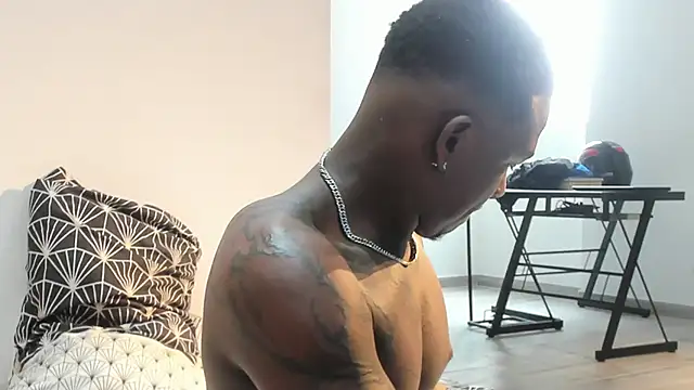 Troykhalil online show from January 10, 8:04 pm