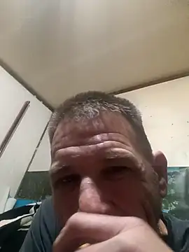 Snapshot of gettinit2wice chatting on March 11, 11:47 pm gettinit2wice online show from March 11, 11:47 pm