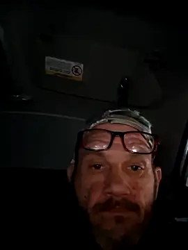 Snapshot of gettinit2wice chatting on September 16, 10:27 am gettinit2wice online show from September 16, 10:27 am