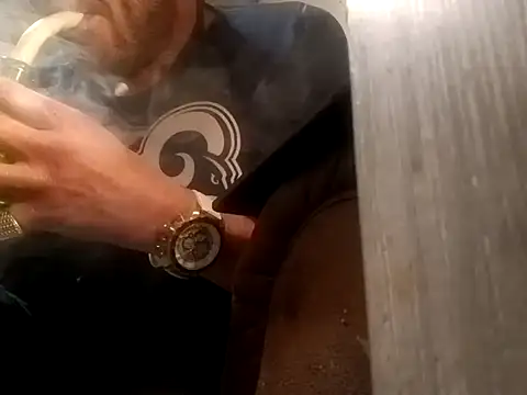 Snapshot of gettinit2wice chatting on January 30, 8:21 pm gettinit2wice online show from January 30, 8:21 pm