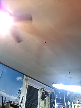 gettinit2wice online show from April 7, 1:18 am