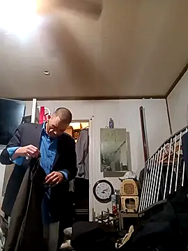 Snapshot of gettinit2wice chatting on February 9, 11:04 pm gettinit2wice online show from February 9, 11:04 pm