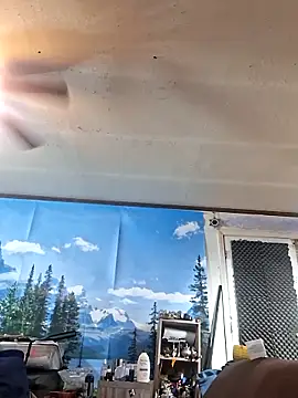 gettinit2wice online show from February 3, 1:49 pm