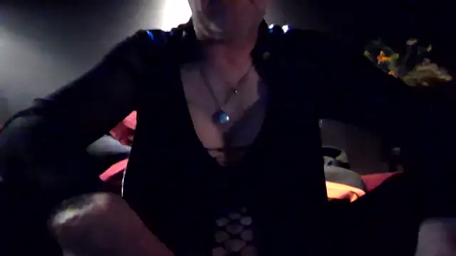 biffboff123 online show from June 16, 10:32 pm