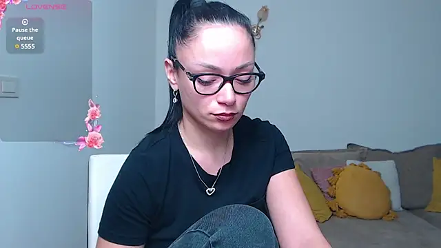 Snapshot of BabySerene chatting on February 11, 6:08 am BabySerene online show from February 11, 6:08 am