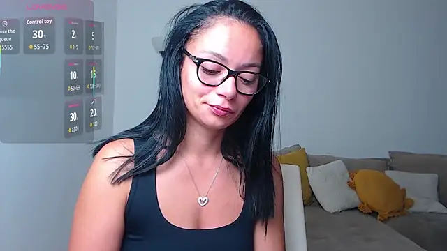 Snapshot of BabySerene chatting on October 19, 12:35 am BabySerene online show from October 19, 12:35 am