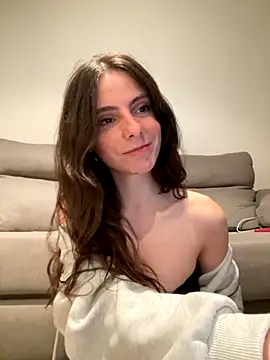 Snapshot of coquette15 chatting on October 15, 7:33 pm coquette15 online show from October 15, 7:33 pm