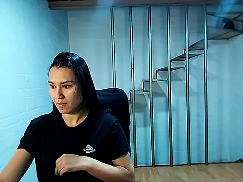 Jessie Desire online show from February 21, 3:01 am