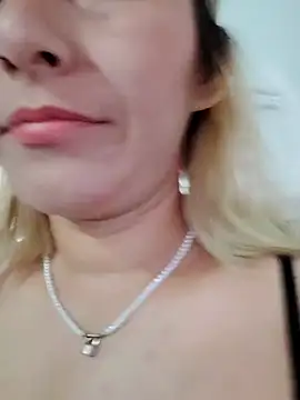 florecita9 online show from March 2, 6:13 pm