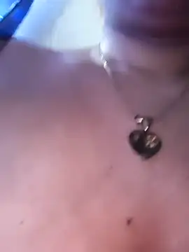 florecita9 online show from April 16, 3:57 pm