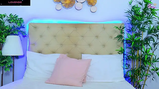 DaliyaArabian online show from May 1, 12:21 pm