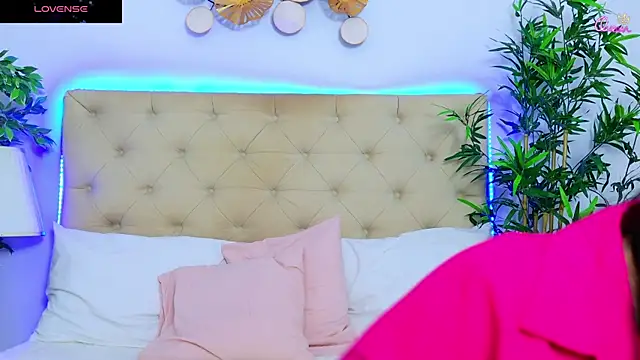 DaliyaArabian online show from April 24, 1:57 pm