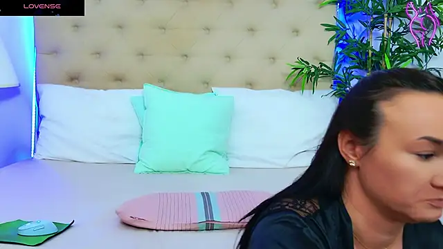 DaliyaArabian online show from October 6, 12:17 pm