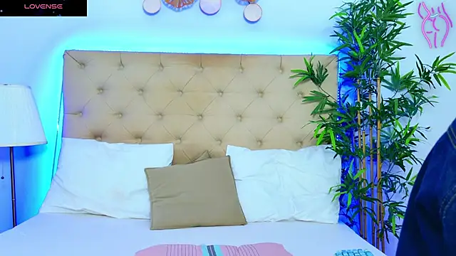 DaliyaArabian online show from September 9, 12:14 pm