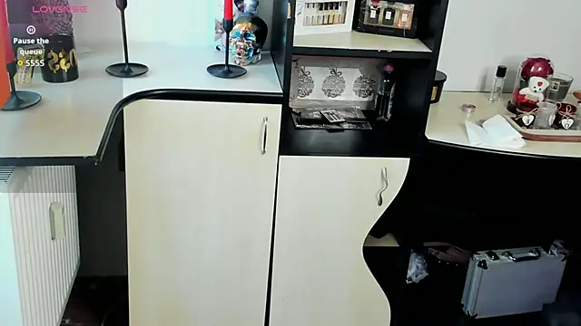 EvelynLexy online show from April 26, 8:33 am
