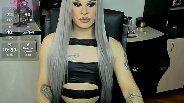EvelynLexy online show from May 17, 4:18 pm