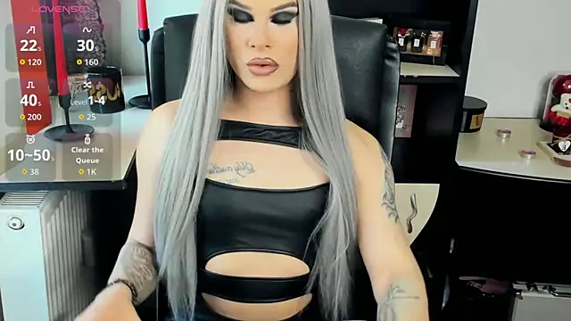 EvelynLexy online show from May 8, 8:51 am