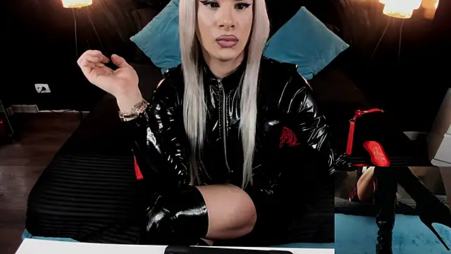 EvelynLexy online show from February 25, 12:27 pm