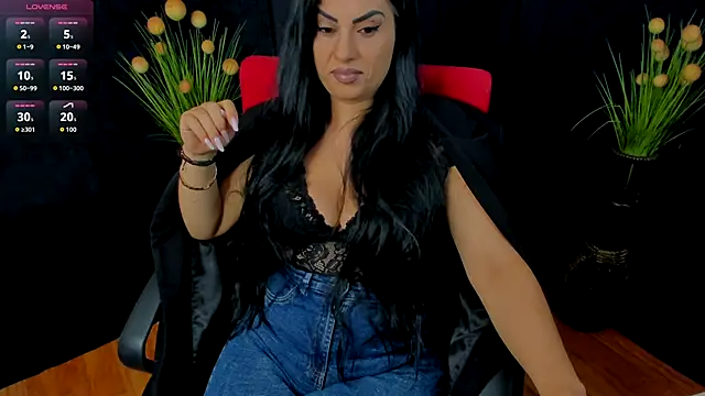 Snapshot of MistressMeghan chatting on September 17, 9:17 pm MistressMeghan online show from September 17, 9:17 pm