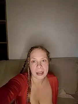 katiestevens online show from October 28, 9:14 pm