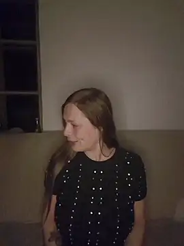 katiestevens online show from December 17, 10:59 pm