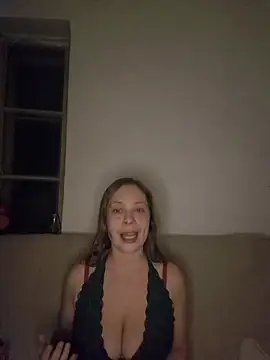 katiestevens online show from December 21, 10:54 pm