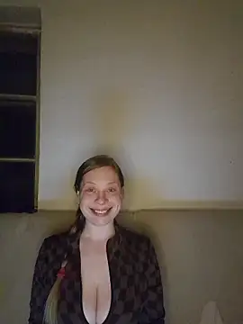 katiestevens online show from March 5, 10:27 pm