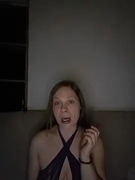 katiestevens online show from December 20, 10:34 pm