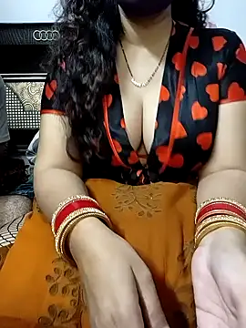 Snapshot of couple00795 chatting on December 7, 7:38 pm couple00795 online show from December 7, 7:38 pm