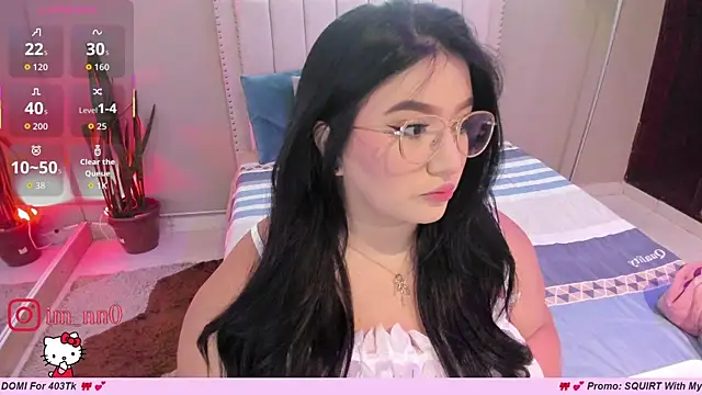 Snapshot of _nina_sweet chatting on December 3, 12:04 pm nina sweet online show from December 3, 12:04 pm