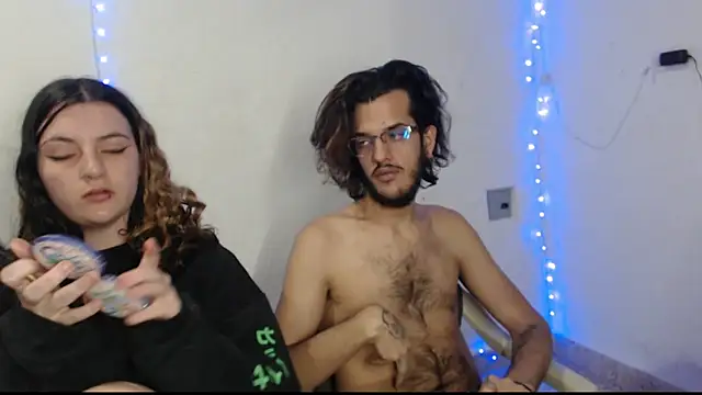 Snapshot of Calypso_and_Dimitri chatting on January 31, 12:39 am Calypso and Dimitri online show from January 31, 12:39 am