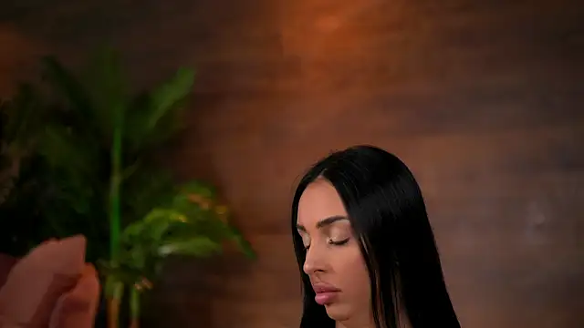 KairaAndrews online show from April 4, 6:36 pm