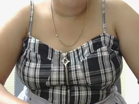 Snapshot of ammu_telugu_192 chatting on December 14, 8:42 am ammu telugu 192 online show from December 14, 8:42 am