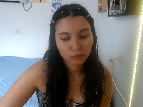 HannaKlein online show from September 17, 6:10 pm