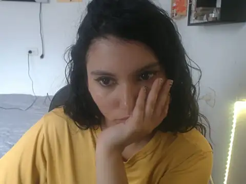 HannaKlein online show from November 20, 6:19 pm