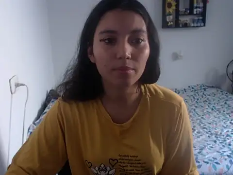 HannaKlein online show from December 11, 1:39 pm