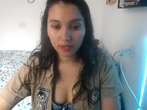 HannaKlein online show from October 7, 6:09 pm